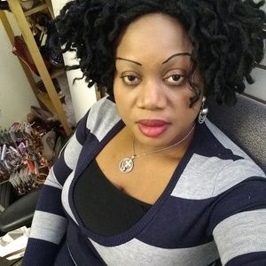 Meet your Posher, Priscilla